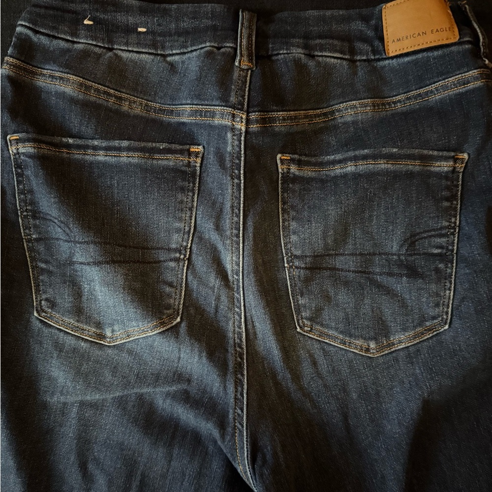 American Eagle Women’s 8 Short Jeans